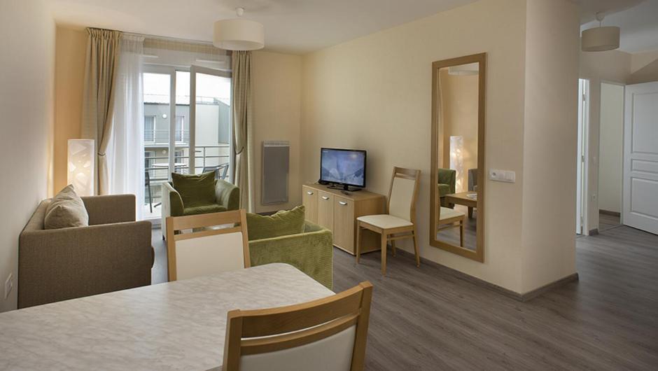 Domitys Le Pavillon De Diane Aparthotel ทิองวิลล์ ภายนอก รูปภาพ